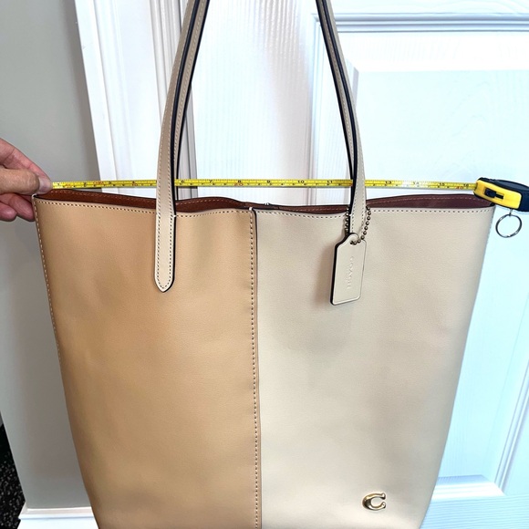 💗 Large Coach Large Tote Bag - Picture 13 of 15